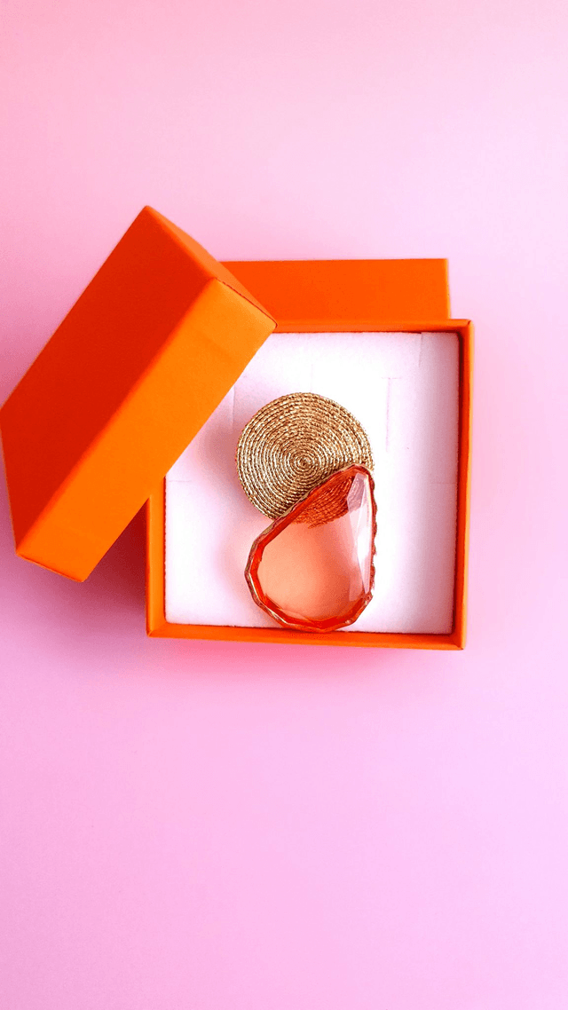 Broche Tourbillons corail