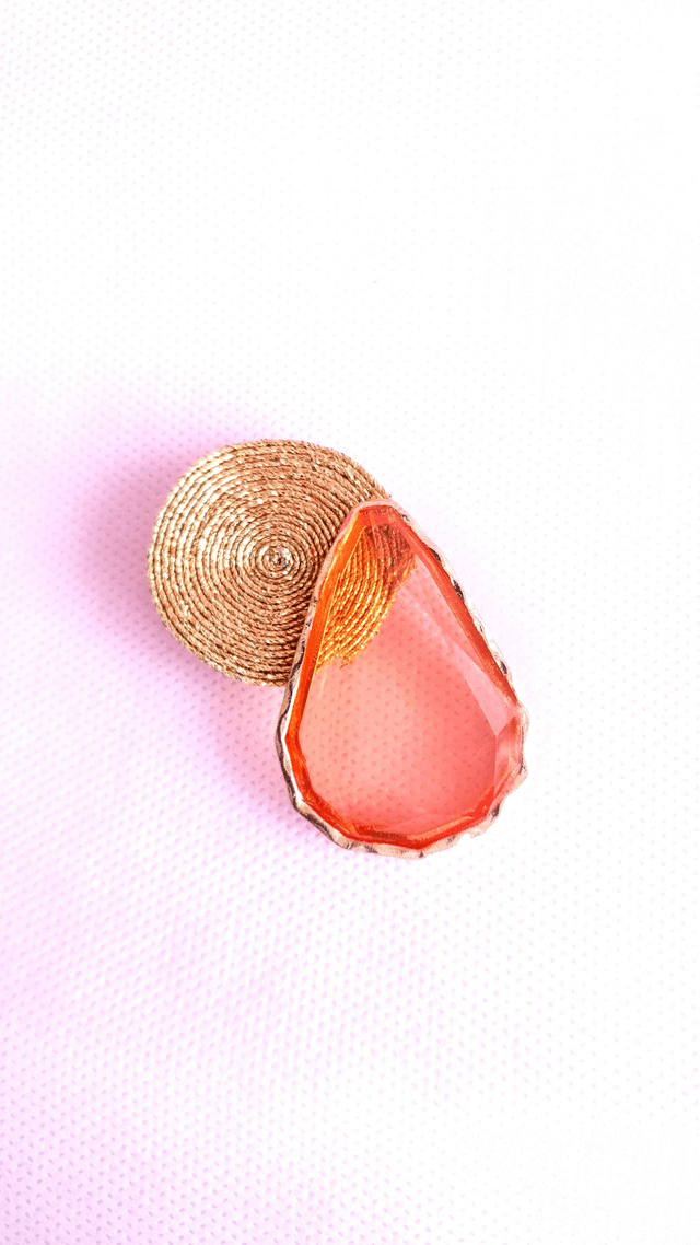 Broche Tourbillons corail