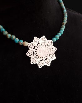 Solal Bijoux Haute Fantaisie collier aimanté en perles de jaspe impérial turquoise