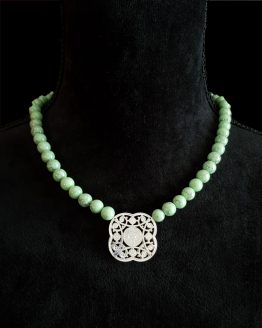 Solal Bijoux Haute Fantaisie collier aimanté de perles en howlite vert