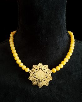 Solal Bijoux Haute Fantaisie collier aimanté de perles en jade mashan jaune